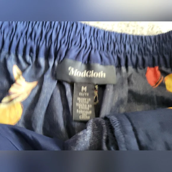 Modcloth A-Line Midi Skirt Fruit Print Size Med - Picture 4 of 6